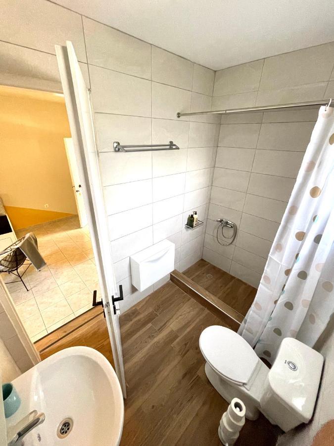 Sofi'S Apartments Каламата Екстериор снимка